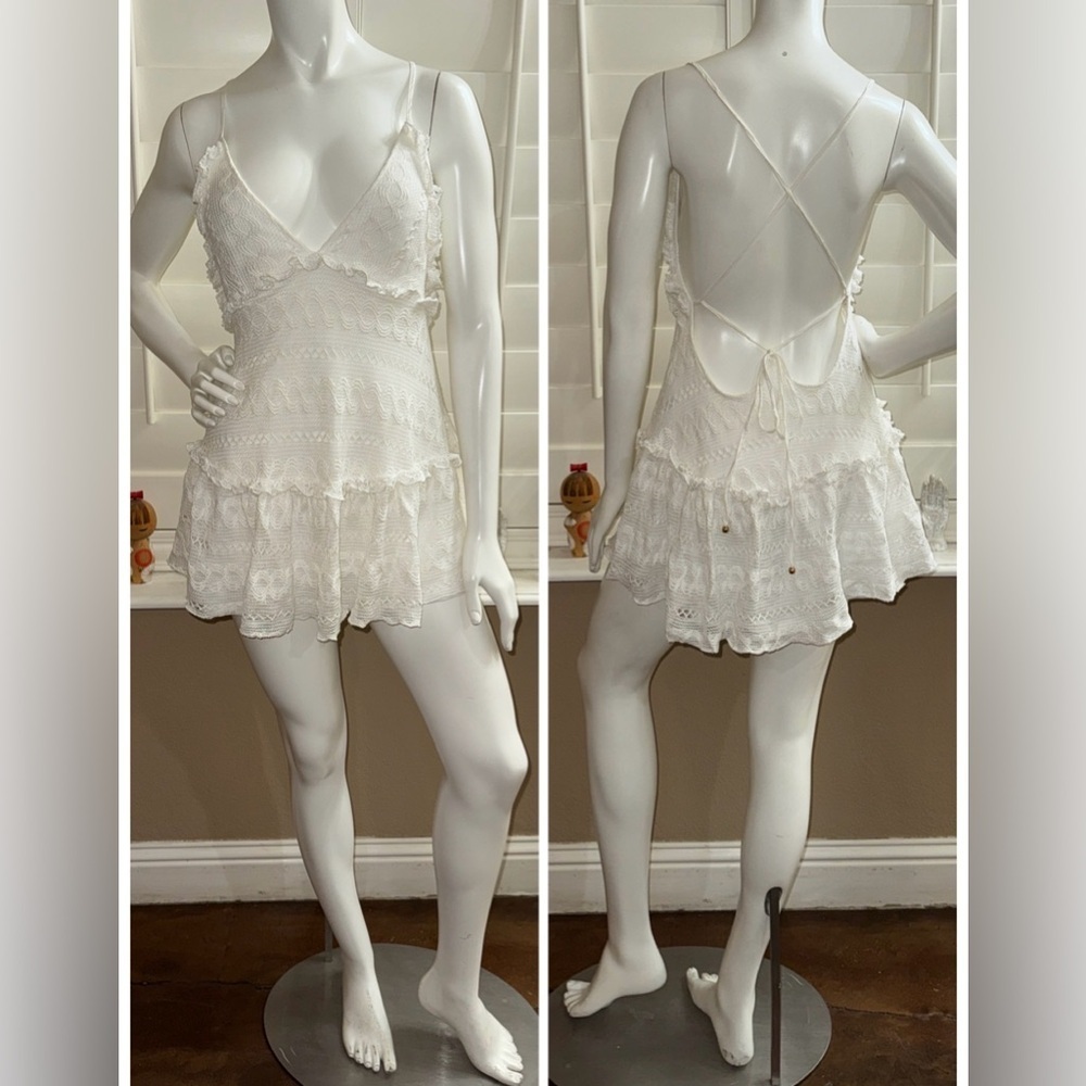 One and Only Collective Laetitia Low Back Lace Mini Dress White